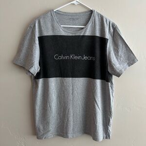 Men’s Calvin Klein T Shirt Box Design - Large Black & Grey